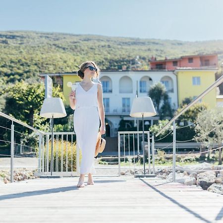Hotel Orione - Lake Front Hotel Brenzone sul Garda Eksteriør billede