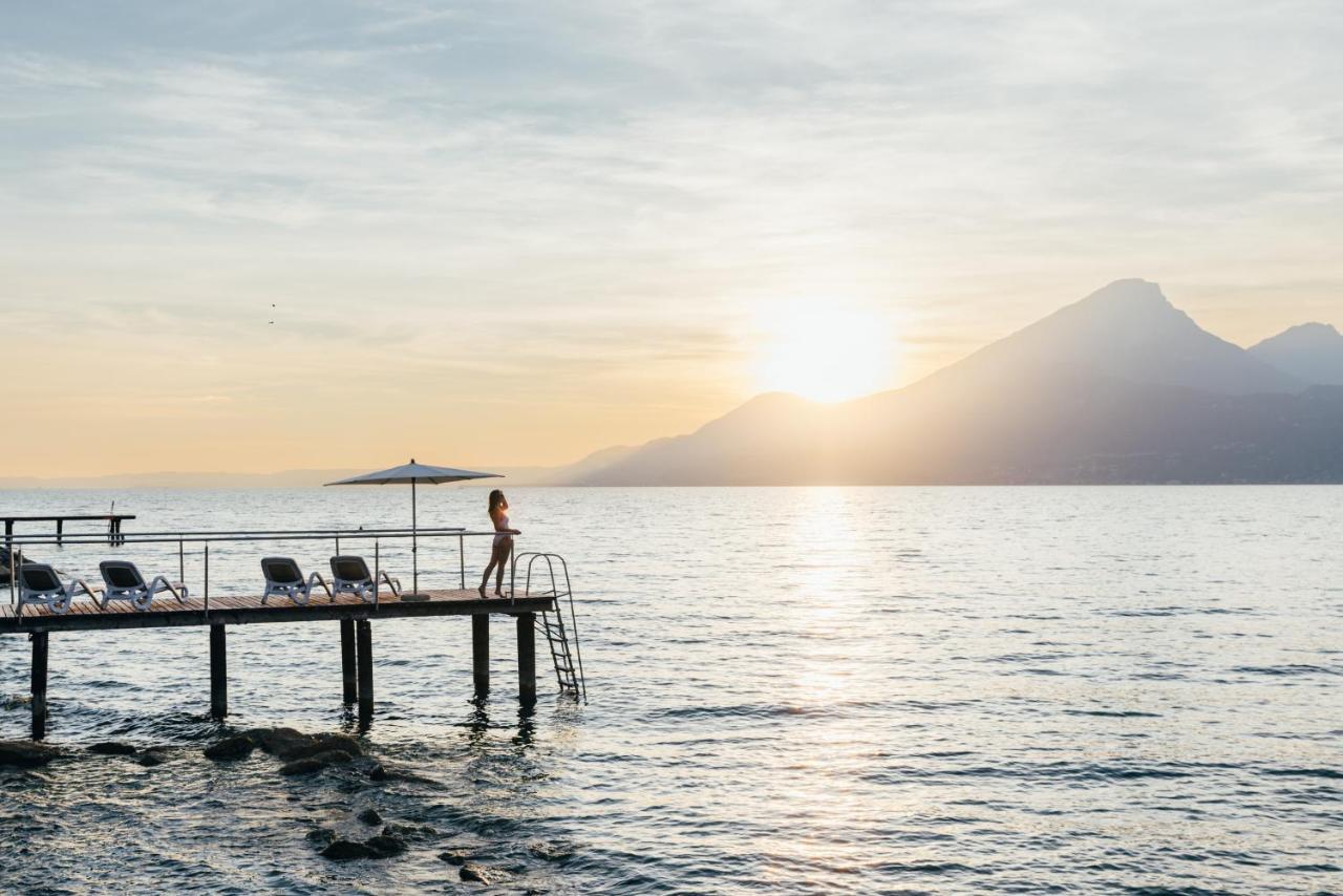 Hotel Orione - Lake Front Hotel Brenzone sul Garda Eksteriør billede