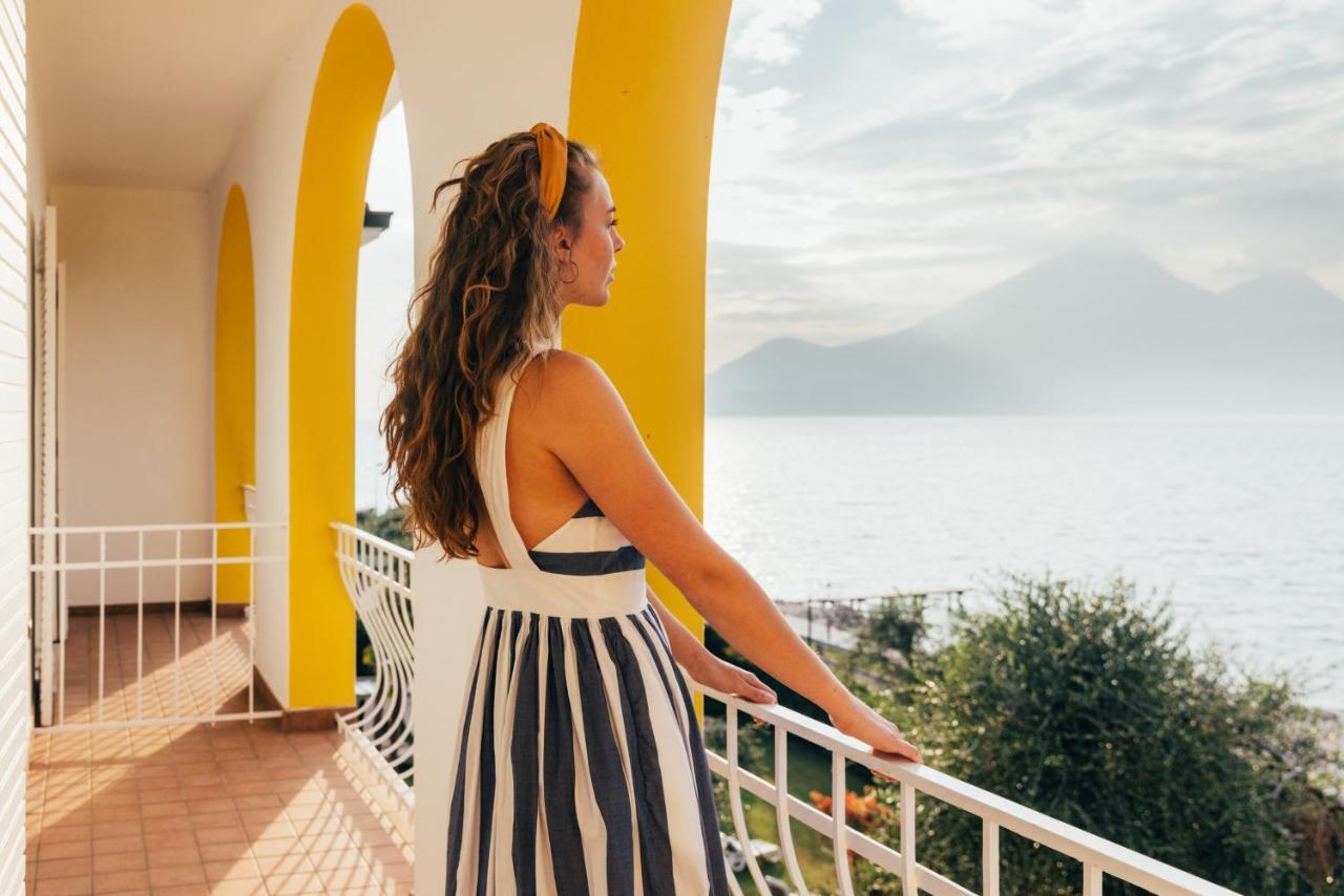 Hotel Orione - Lake Front Hotel Brenzone sul Garda Eksteriør billede