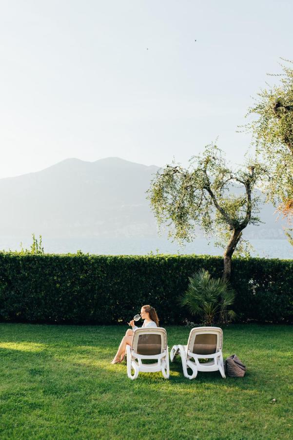 Hotel Orione - Lake Front Hotel Brenzone sul Garda Eksteriør billede